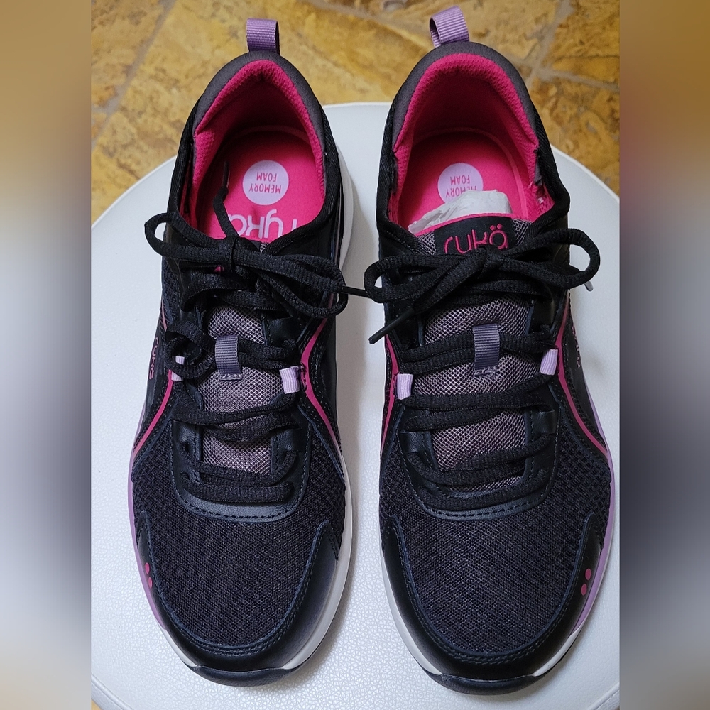 Ryka Cross Trainer Shoes 8.5 Wide